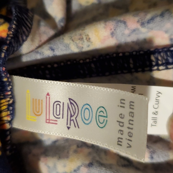 Lularoe Leggings TC - Picture 2 of 2